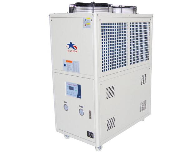 冷水機中的水冷和風冷有什么區別