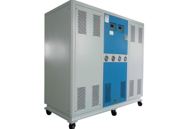 螺桿式冷水機組潤滑油的充加和排出